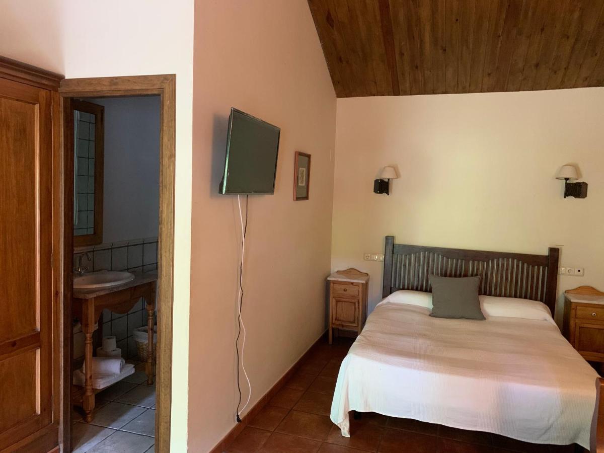Hotel Charle Jaca Ngoại thất bức ảnh