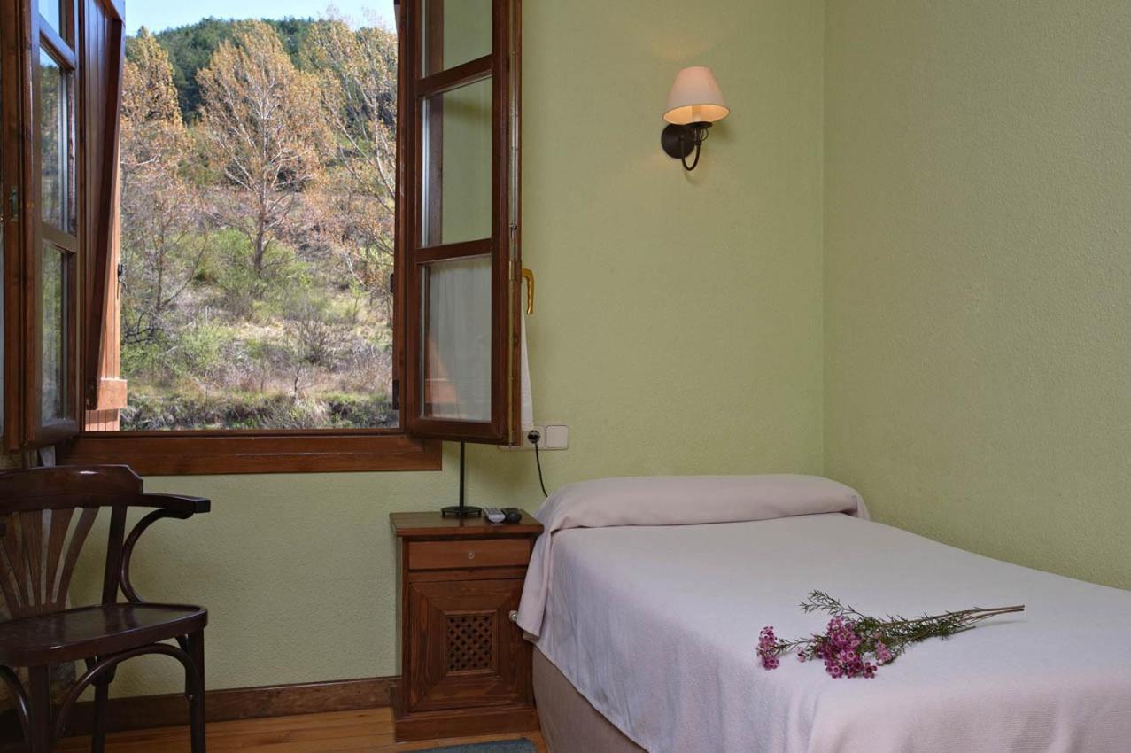 Hotel Charle Jaca Ngoại thất bức ảnh